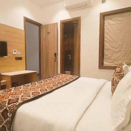 Blessings Hotel Amritsar Exterior photo