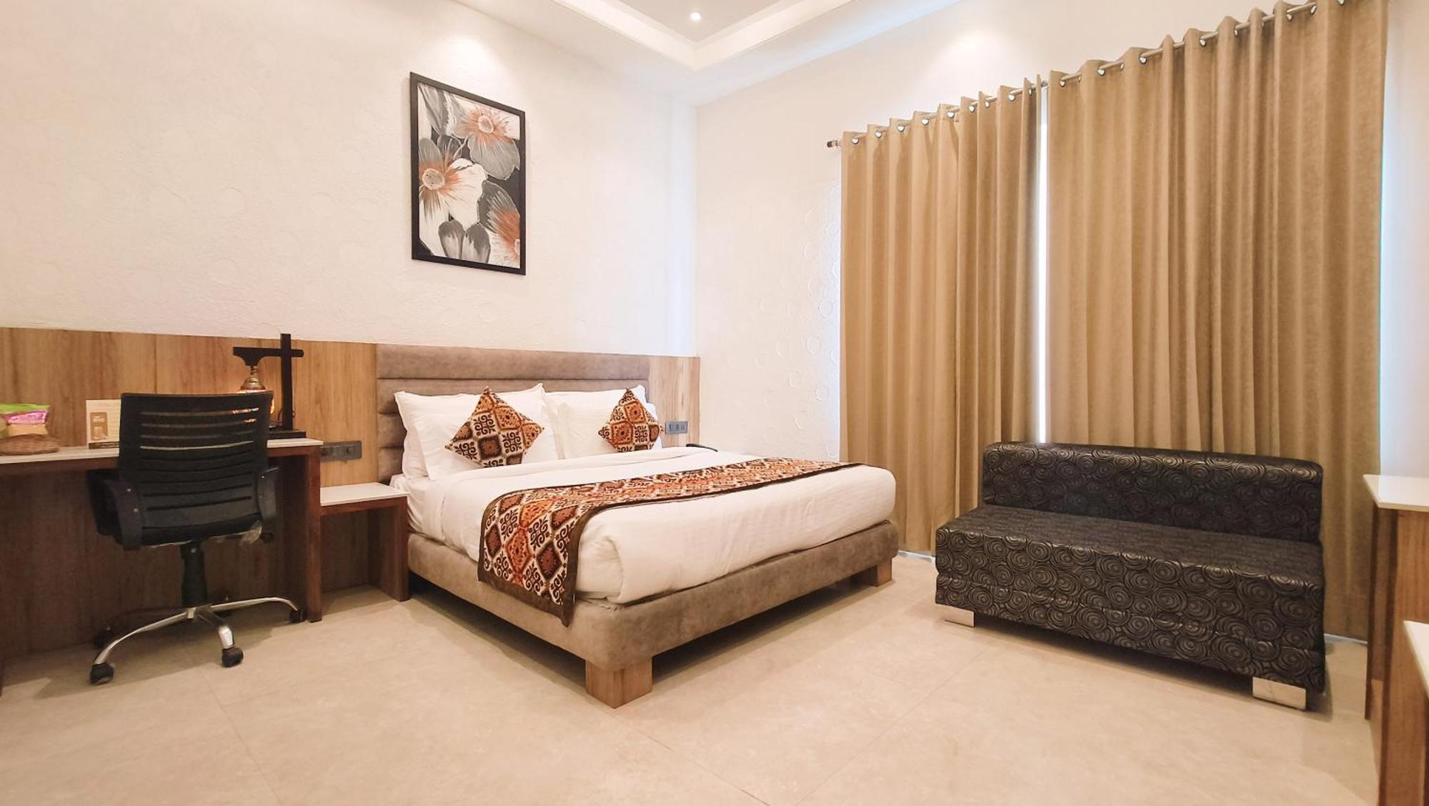 Blessings Hotel Amritsar Exterior photo